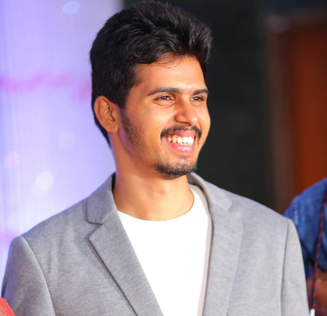 S.P.M.விக்னேஷ்