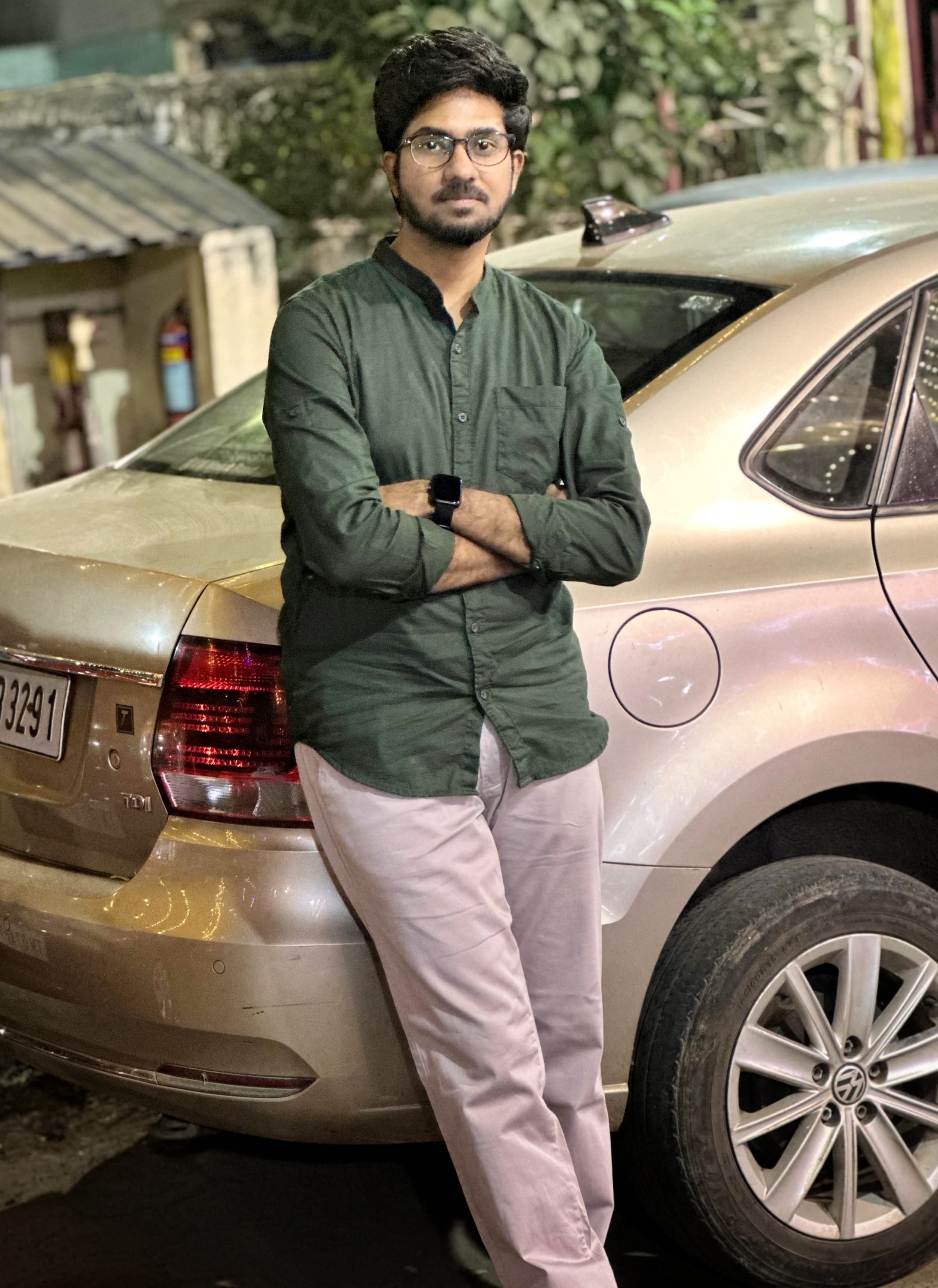 R.விக்னேஷ்