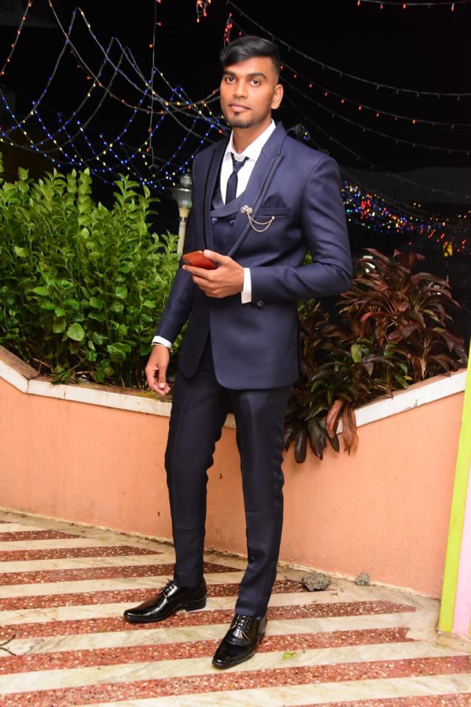 s மணிகண்டன்  